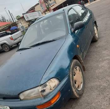A picture of Toyota Corolla old model Manual transmission engine and gear location