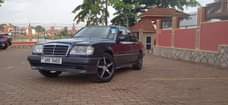 A picture of 1998 Mercedes Benz E220