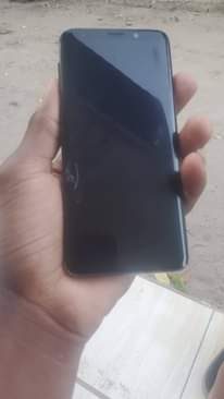 A picture of Samsung s9