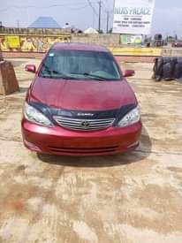 A picture of 2004 Toyota Camry
