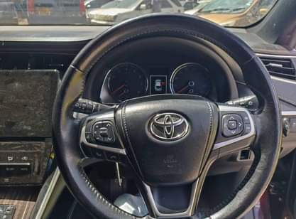 A picture of Toyota harrier
