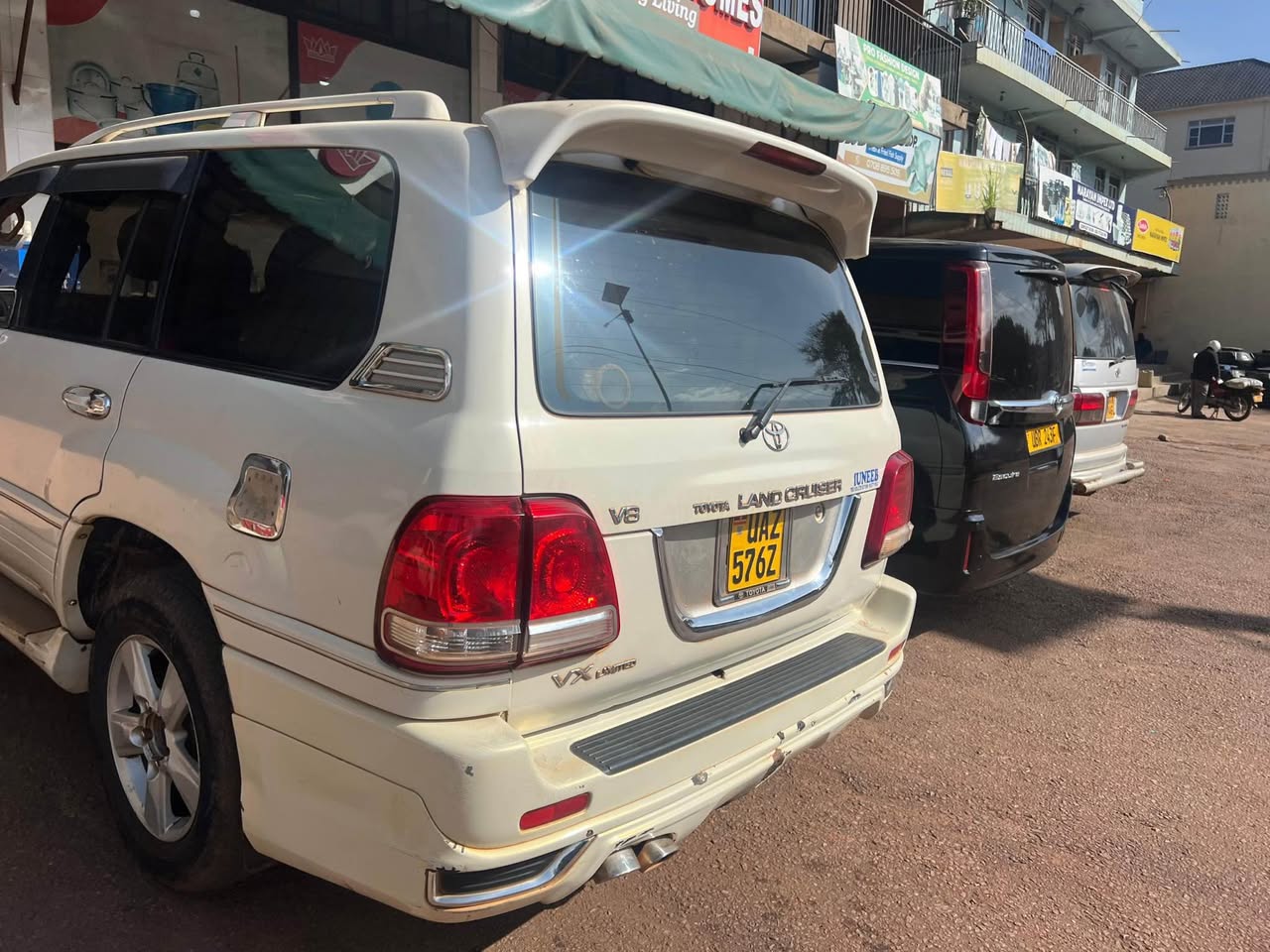 A picture of Landcruiser v8
