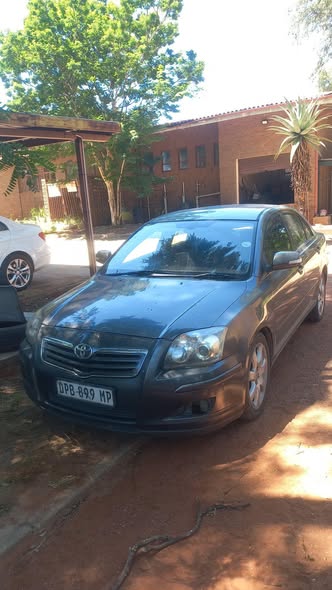 used toyota avensis