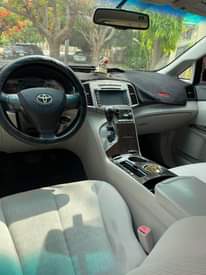A picture of Few months used Toyota Venza 2010