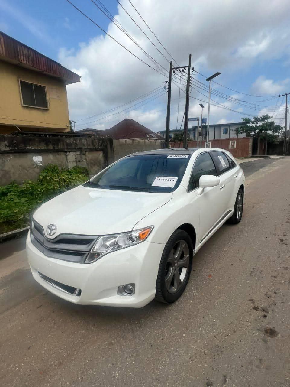 A picture of 2012 Toyota venza