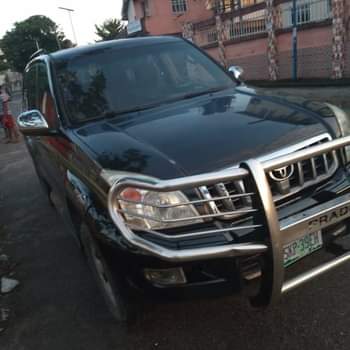 A picture of model Toyota Prado