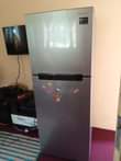 A picture of SAMSUNG FRIDGE double door inagandisha sana na kupoza vzr 390000