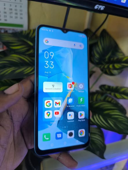 A picture of Infinix Hot 30i 128gb