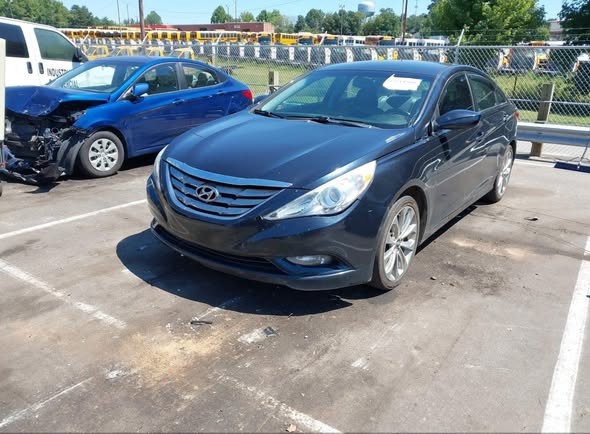 A picture of Hyundai sonata