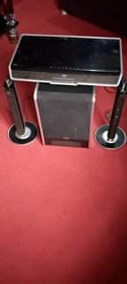 A picture of JVC HOMETHIETER 1000WATTS