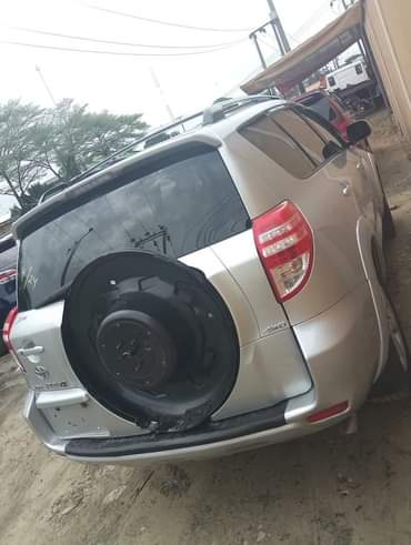 A picture of 2010 Toyota RAV4 limited tokumbo Price 13.2m Location Amuwo odofin