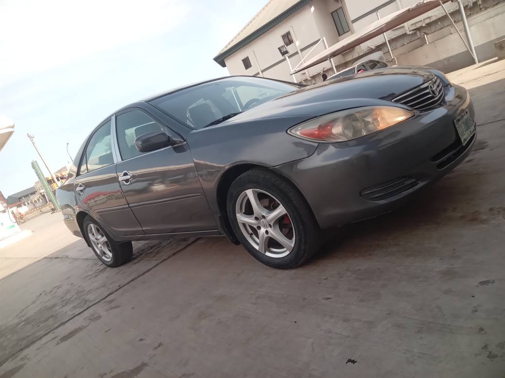 A picture of Toyota camry 20006 model everything is working perfectly OK nothing