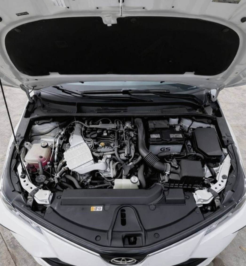 A picture of Bought brandnew but barely used 2023 Toyota Corolla