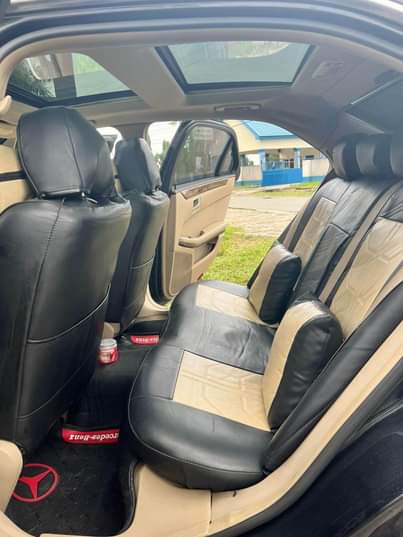 A picture of 2011 MERCEDES BENZ E350