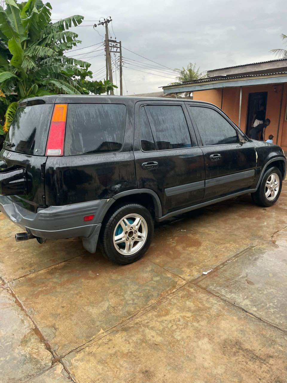 A picture of Distress Sale 2000 Model Honda Crv Awoof Deal 08164628801