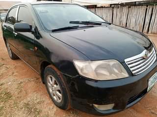 A picture of Clean Auto 2006 Corolla Bank