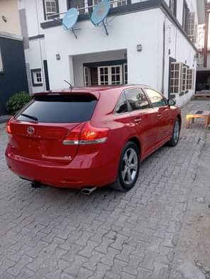 A picture of Tokumbo Toyota Venza 2010 full option thumbstart with double panoramic