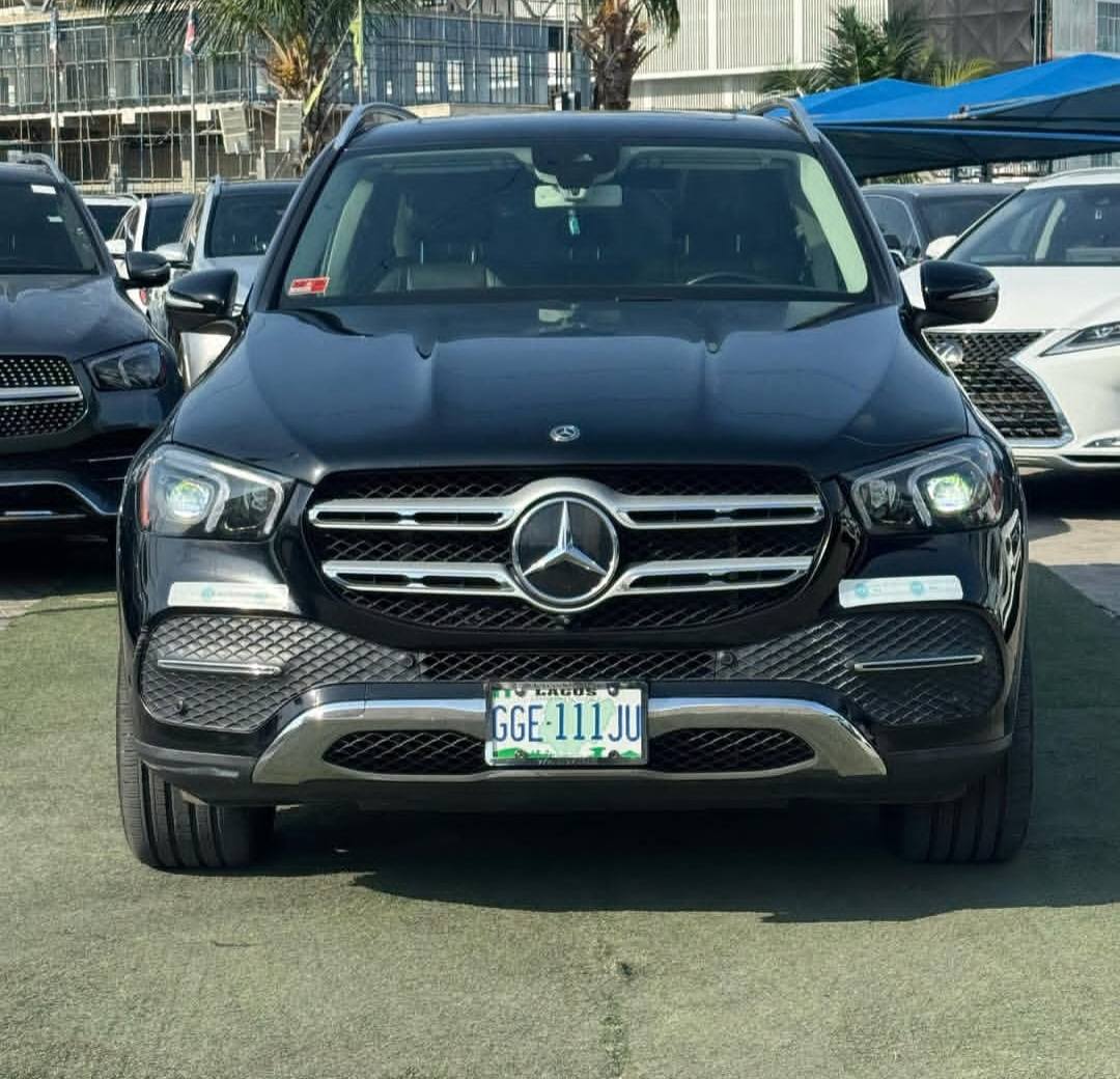A picture of 2weeks Registered 2020 Mercede Benz GLE450 4matic Edition