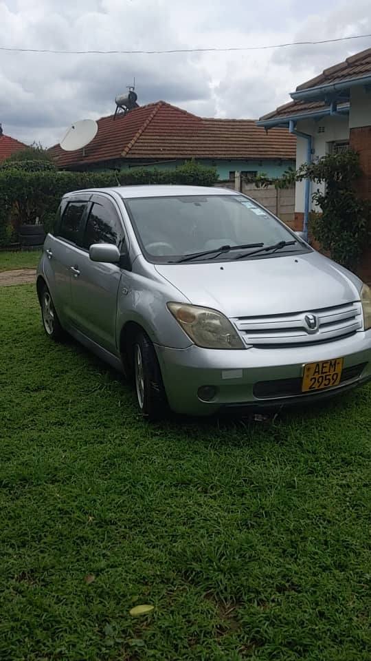 used toyota ist