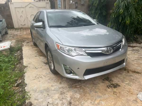A picture of DISTRESS SALE SARI SARI SARI EXTREMELY CLEAN USED TOYOTA CAMRY