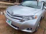 A picture of 2010 Toyota venza