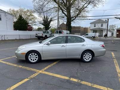 A picture of 2003 Lexus ES ES 300 Sedan 4D