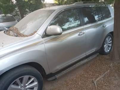 A picture of 2010 Belgium standard 2010 Toyota Highlander Highlander