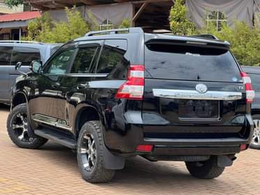 A picture of Toyota Land Cruiser Prado TX 2016 model petrol engine available