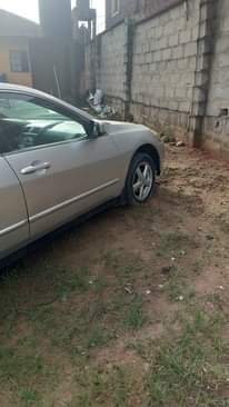 A picture of Eod available for sell 2005 manual everything working perfect nothing