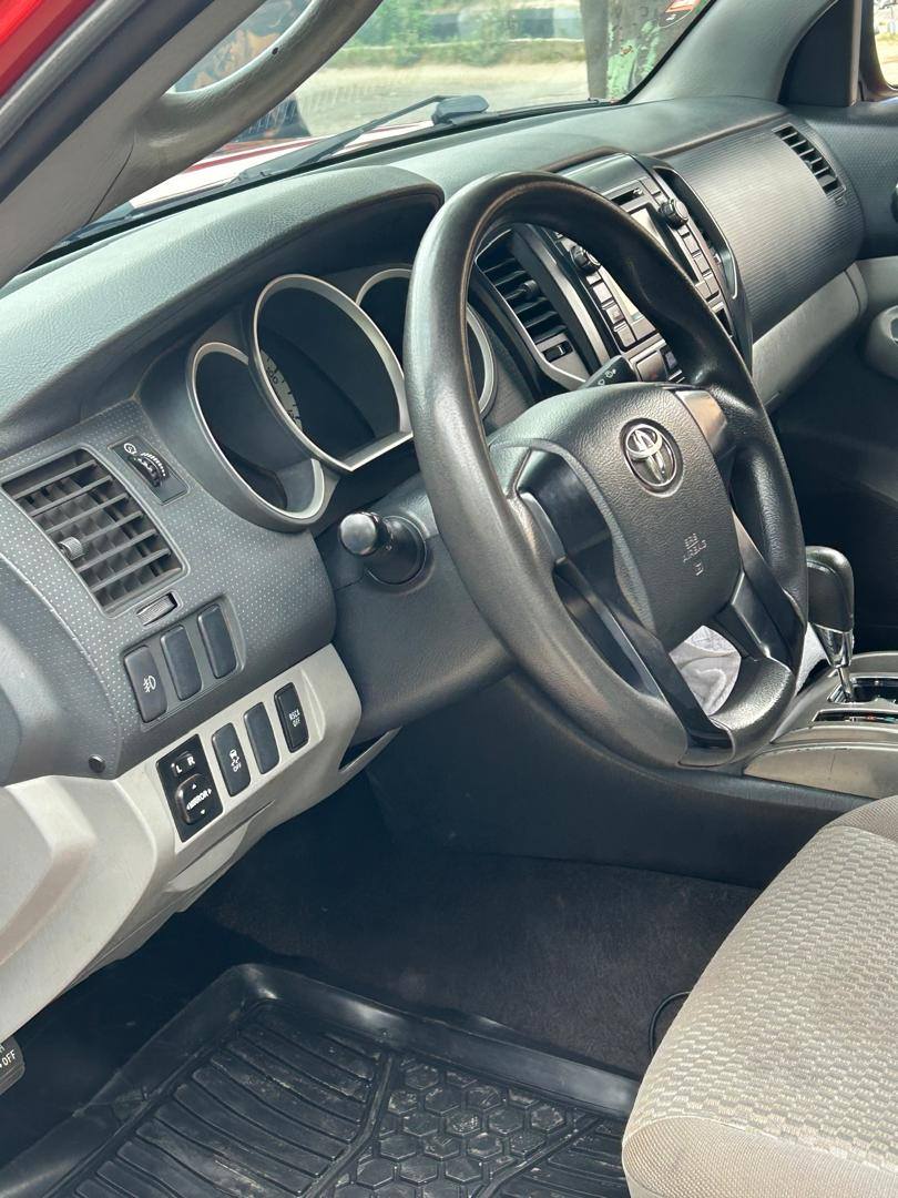 A picture of Toyota Tacoma 2013