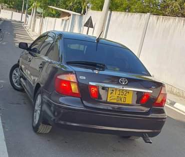 A picture of TOYOTA PREMIO
