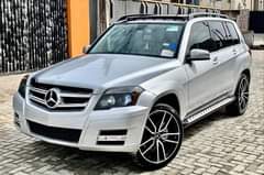 A picture of 2011 Mercedes Benz GLK350