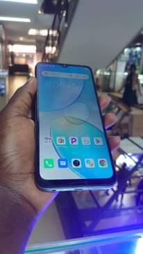 A picture of Infinix hot 12i