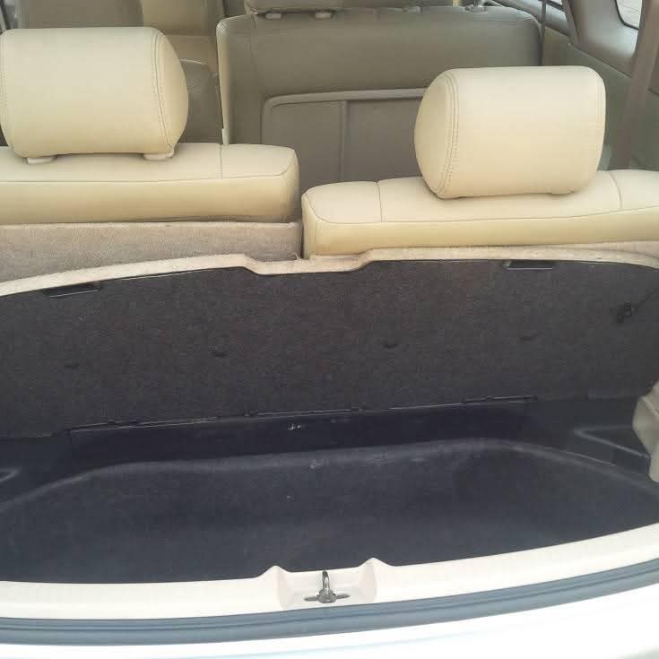 A picture of 2005 Toyota picnic