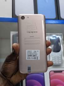 A picture of Oppo A83