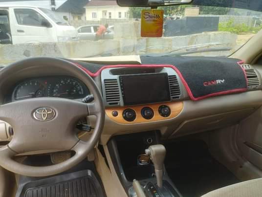 A picture of Camry big daddy 2004 model