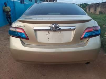 A picture of SERIOUS BUYER TOYOTA CAMRY MUSCLE 09 10 BUY AND DRIVE