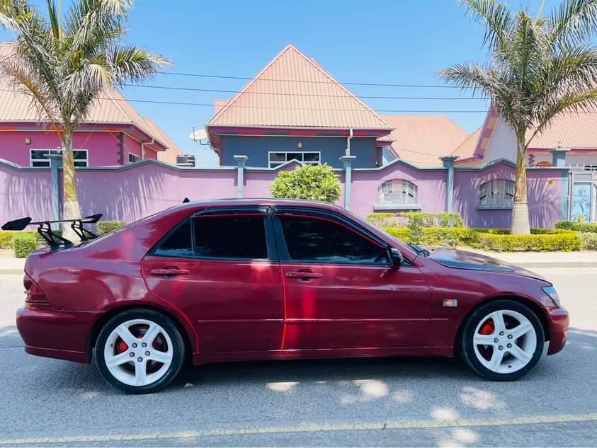 used toyota altezza