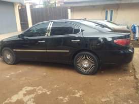 A picture of Es330 Lexus complete buy and drive nothing to fix everything