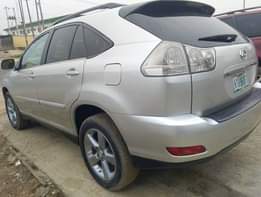 A picture of EXTREMELY CLEAN 2008 MODEL LEXUS RX350 Engine very Sound Gear