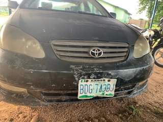 A picture of Toyota corolla 2003