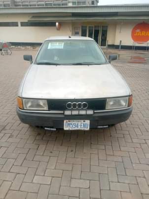 A picture of Audi 80