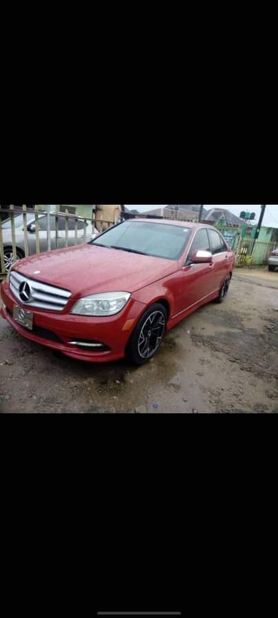 A picture of 2008 C300 Benz 2008