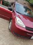 A picture of Toyota sienna 05