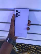 A picture of Samsung A72