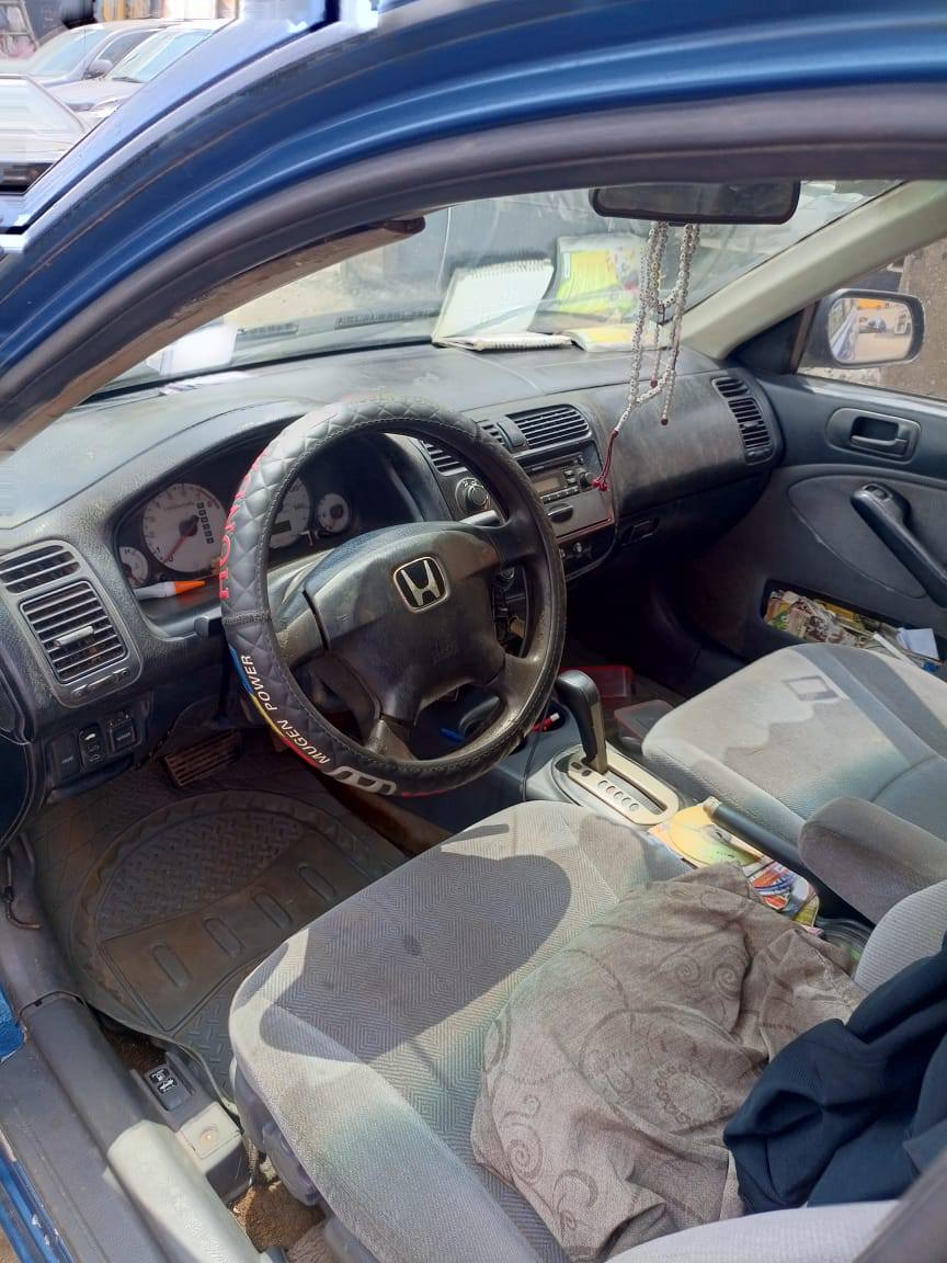 A picture of Honda civic 05 Hand auto