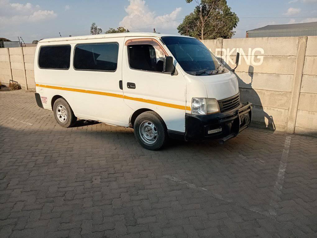 used nissan caravan