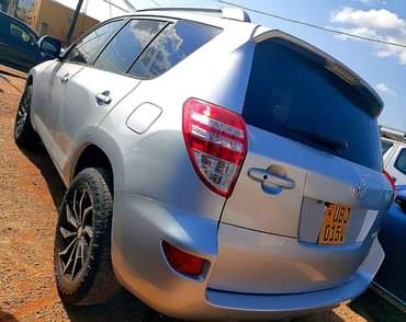 A picture of 38 Million Rav4 2012 WhatsAap Call 0776 245142 
