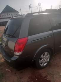 A picture of Nissan Quest 2005