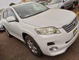 A picture of Toyota van guard 2011model on sale 75m
